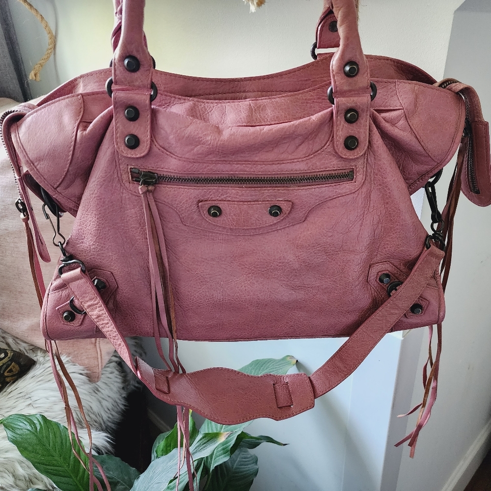 Classic Balenciaga City
